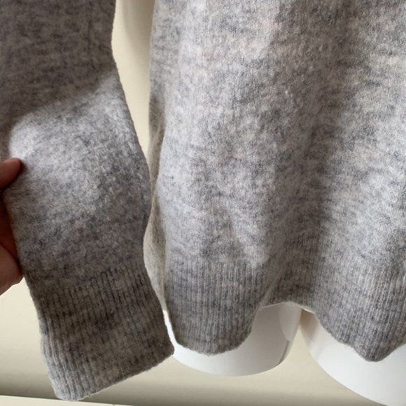 Vineyard Vines Gray Wool Blend Plush Hoodie Sweater - Picture 5 of 8